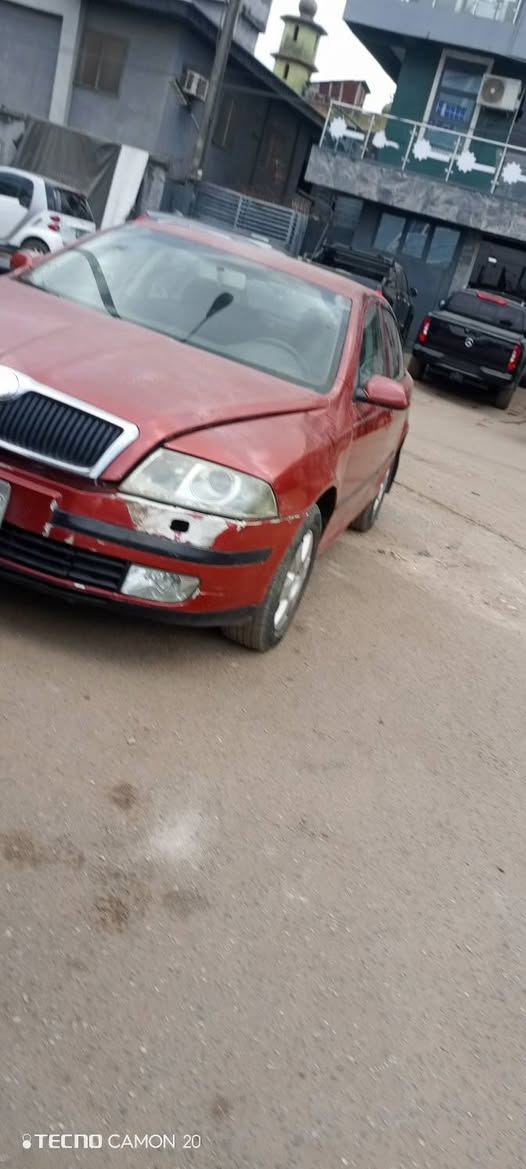 A picture of Socoda car 2006 Buy ad drive Engine and gear 08135966677