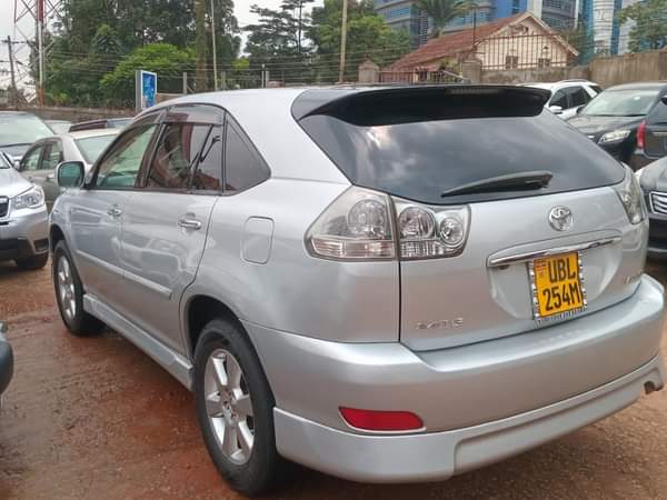 A picture of WE BUY AND SELL CARS 0756528174 0784083086