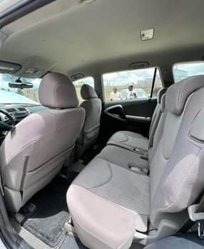 A picture of 2008 Super clean title Full option first body Automatic gear