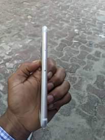 A picture of IPhone 6s