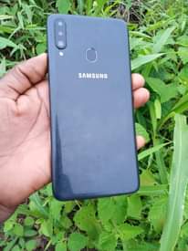 A picture of Samsung a20s gb32 ram3 net4g