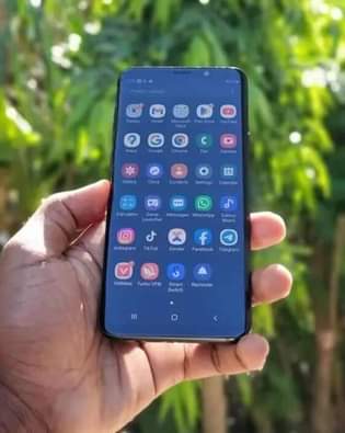A picture of Samsung S9 Plus