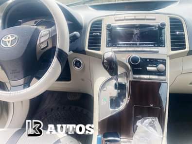 A picture of KB AUTOs Sharp first body and user Toyota Venza full