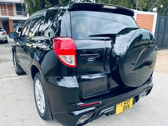 A picture of TOYOTA Rav4