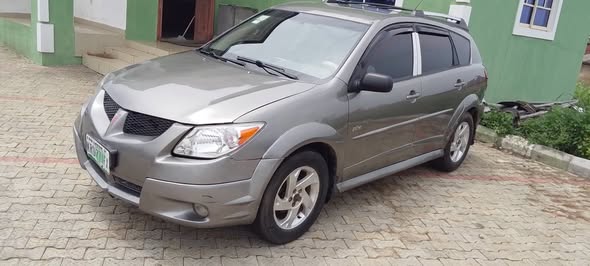 A picture of Pontiac vibe 2003
