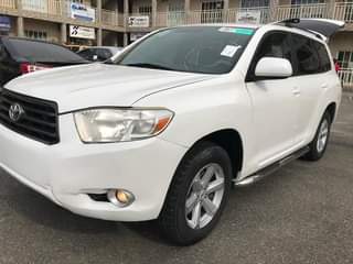 A picture of 2010 Toyota Highlander Toks Available