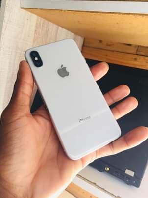 A picture of iPhone X very neat
