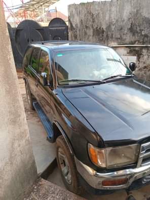 A picture of Toyota 4 Runner 1999 Painted on First body Sound engine