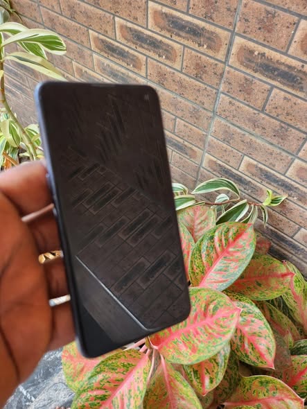 A picture of Samsung s10e 128gb