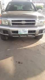 A picture of Nissan pathfinder