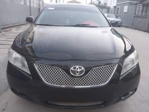 A picture of Quick deal Clean 2009 Toyota Camry Toks engine and gear