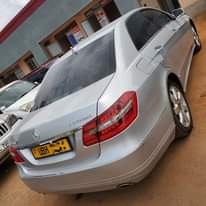 A picture of E300 2009 40M