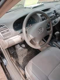 A picture of Toyota camry 2004 in perfect condition