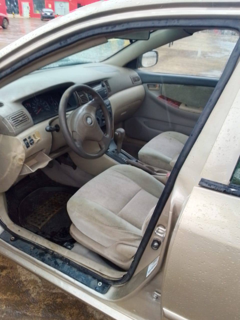 A picture of Awoof fast finger for the Corolla 2004 first user Frist
