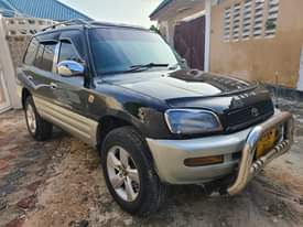 A picture of TOYOTA RAV4