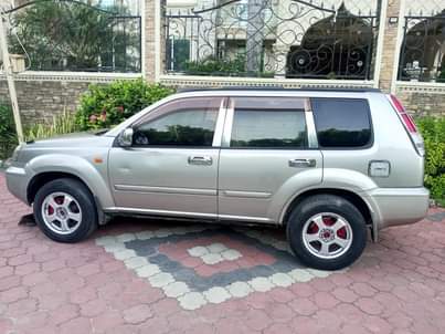 A picture of NISSAN XTRAIL BEI ............11M 0789200764