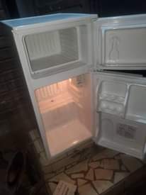 A picture of Fridge kali sana umeme mdogo bei 255000 