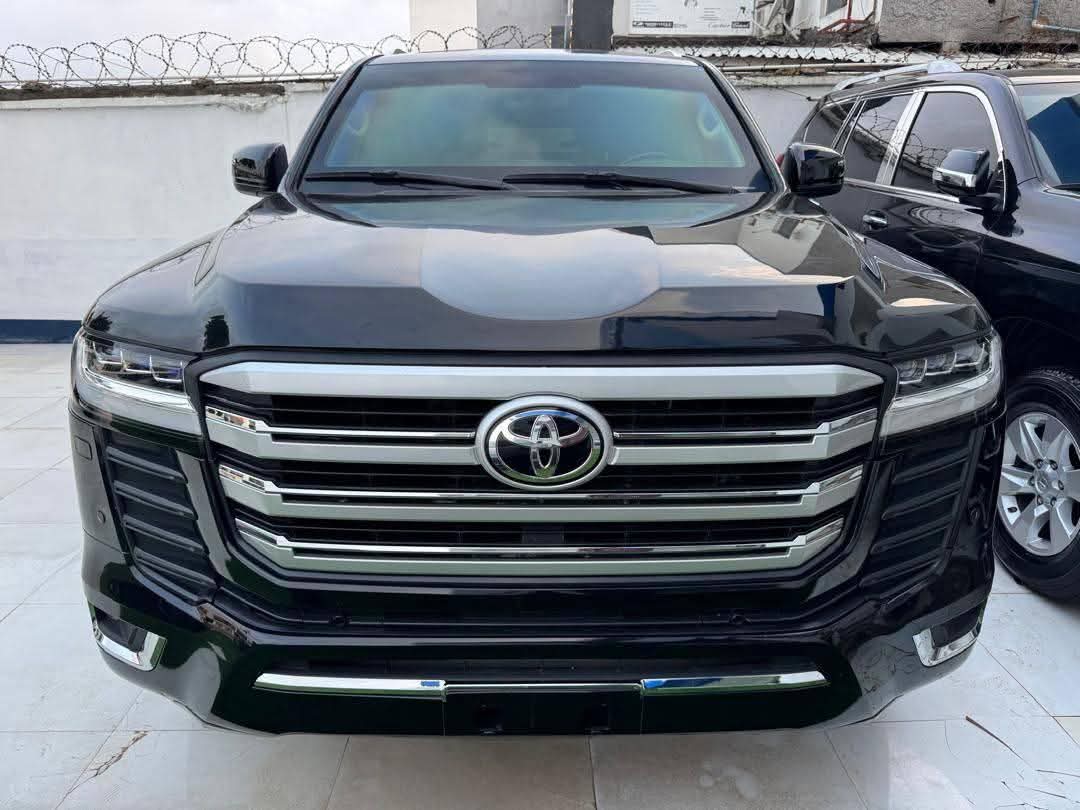 A picture of 2019 Toyota Land Cruiser Bullet Proof 2019