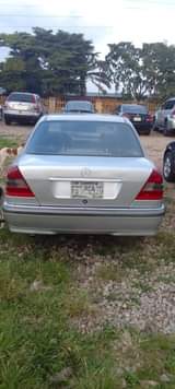 A picture of Mercedes Benz c180