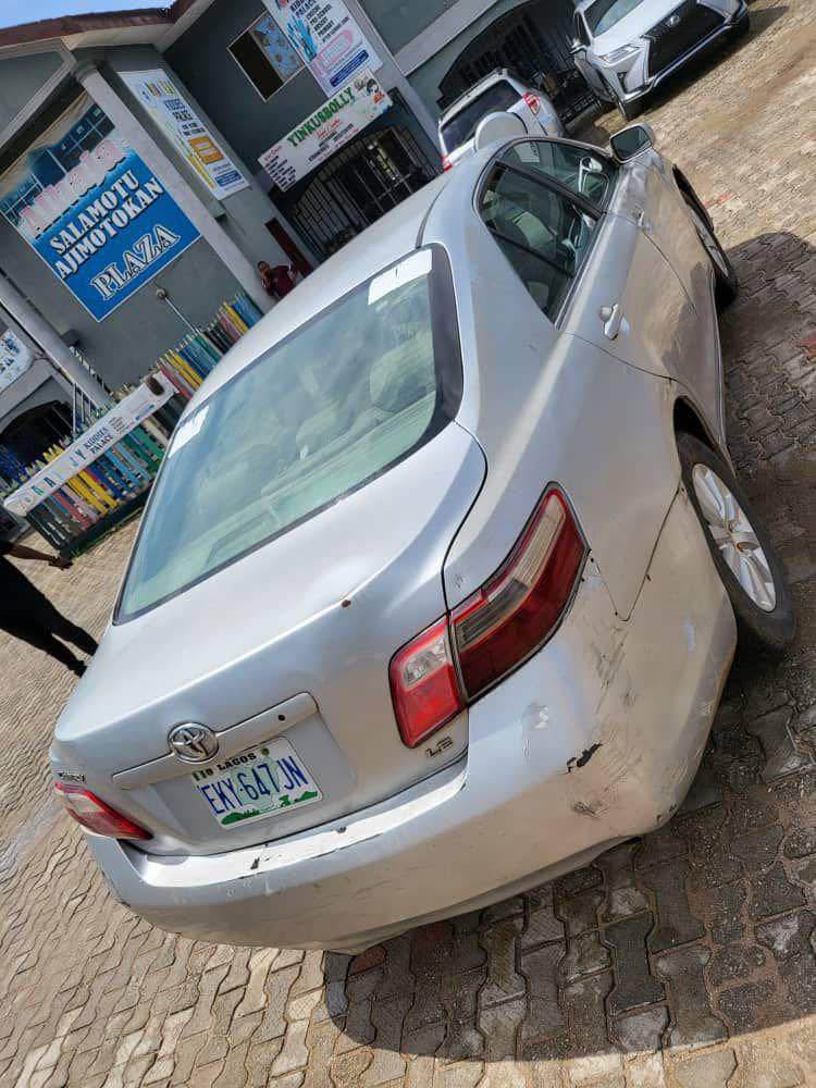 A picture of Toyota Camry 08