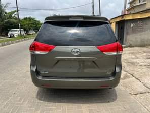 A picture of 2015 Toyota sienna XLE tokunbo Price 14m Location Amuwo odofin