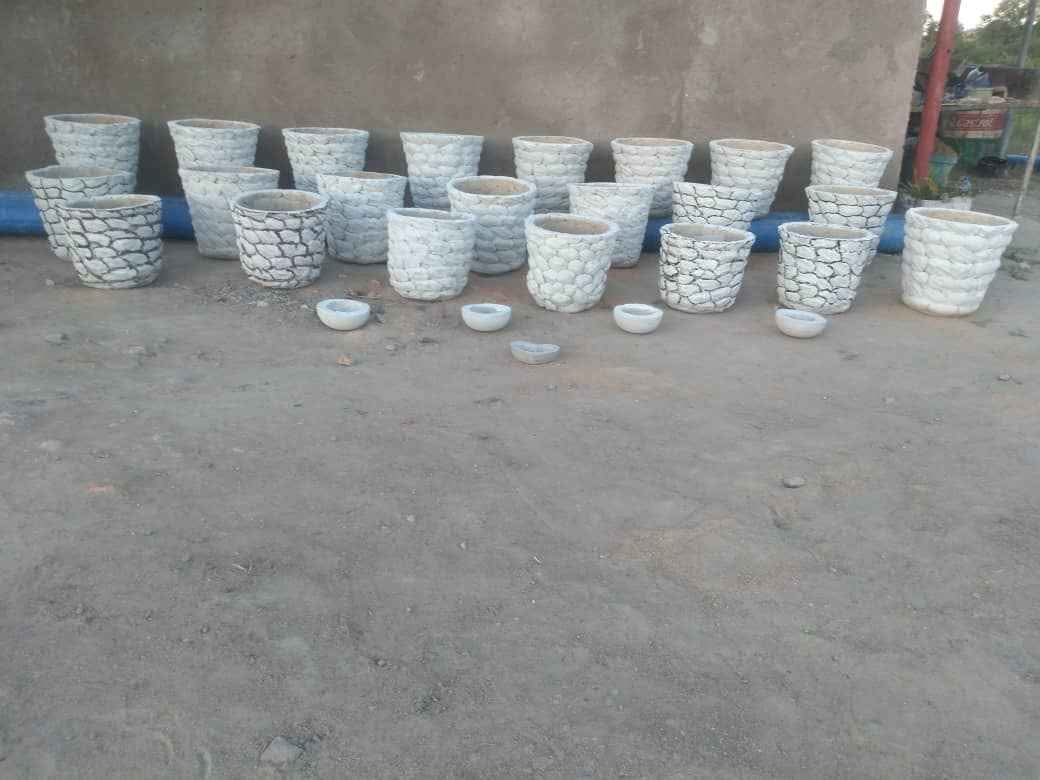 pots