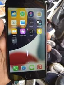 A picture of Iphone 7 plus GB 128 Imenyooka sana Exchange ipo