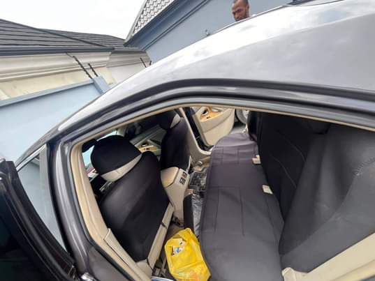A picture of Sound 09 Camry XLE Solid condition Android screen Neat interior