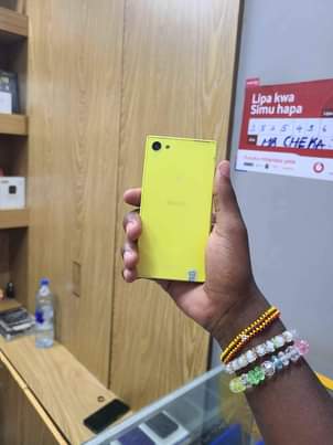 A picture of Simu vitonga dubai oppo samsung sonny iphone 6p 7p 8p