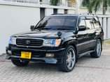 A picture of LAND CRUISER VX V8
