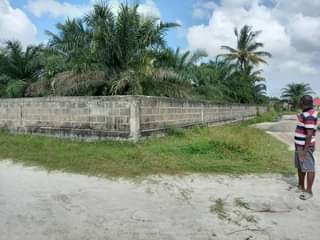 A picture of Kiwanja cha Ekari mbili kinauzwa