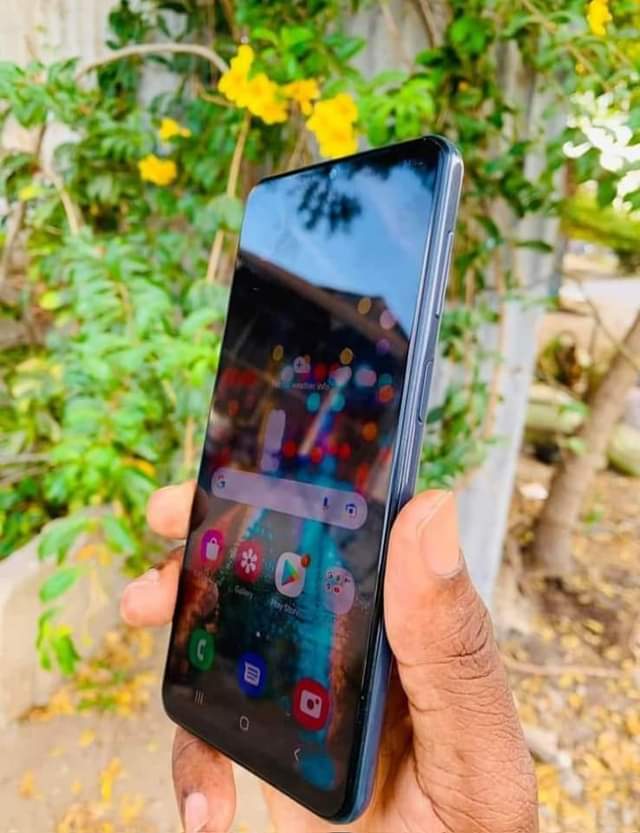 A picture of Samsung A23 gb 64
