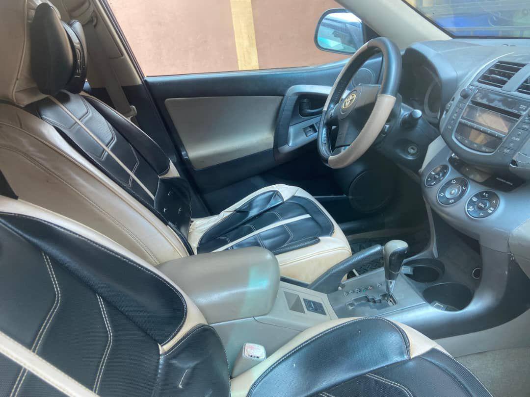 A picture of 2008 Toyota camrys