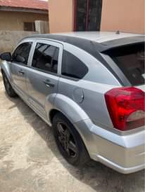 A picture of Clean Dodge Caliber 2009