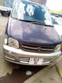 toyota fielder