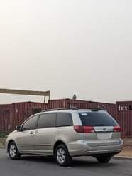 A picture of Super clean Toyota sienna price 3 5m Location Abuja Call