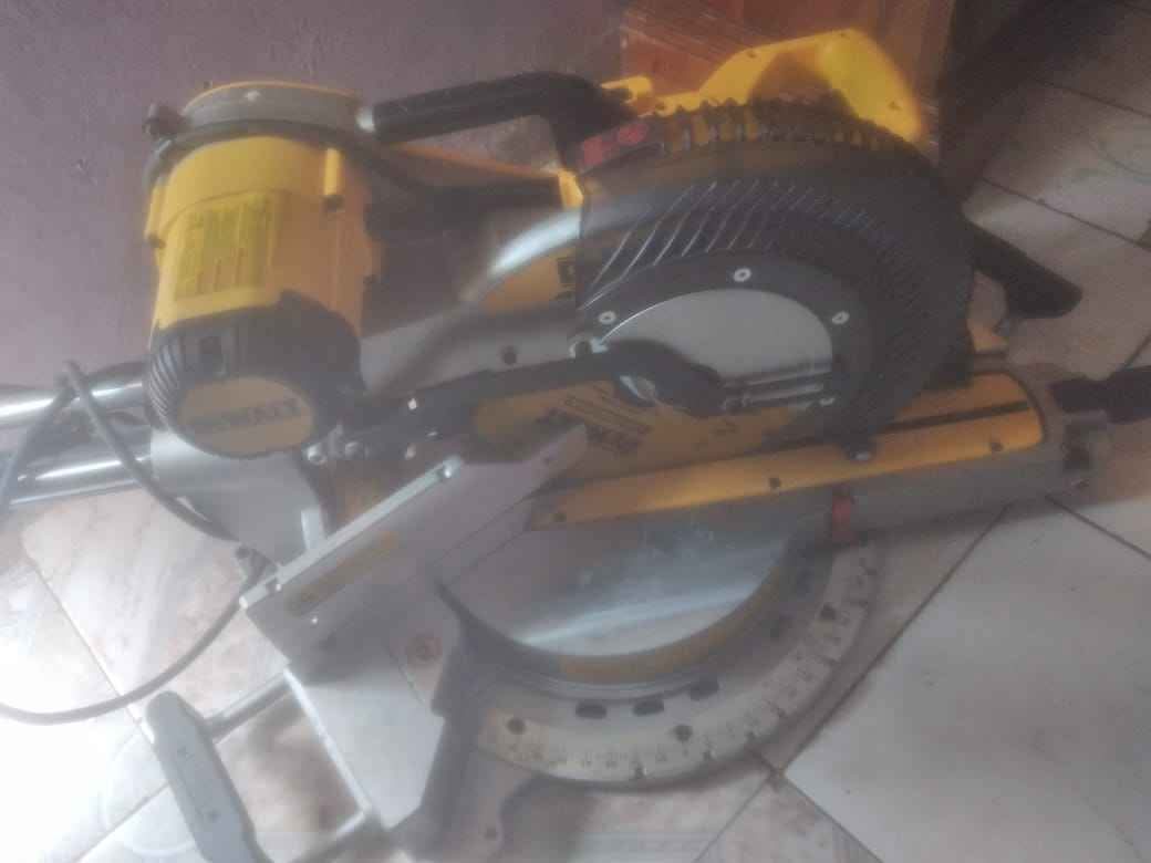 dewalt