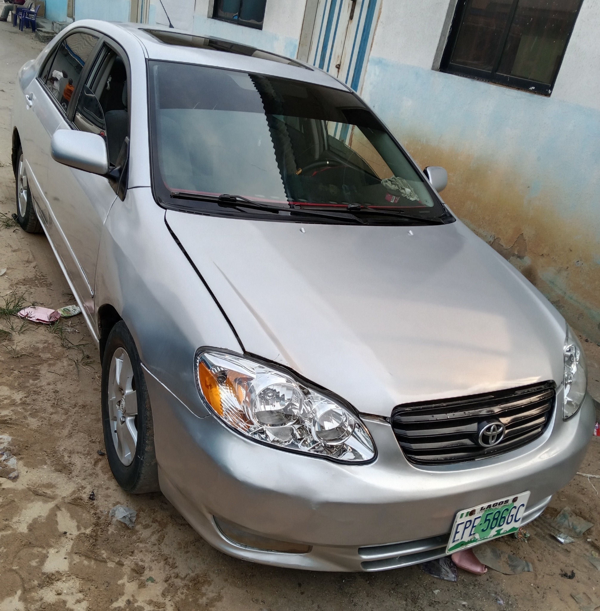 A picture of Toyota Corolla 2004