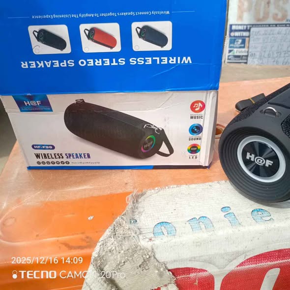 A picture of DISTRESS SALE Bluetooth Speaker