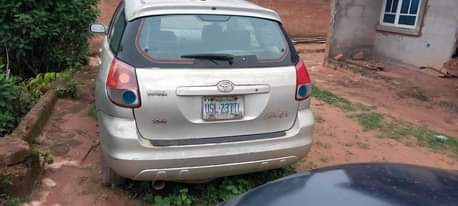 A picture of 2003 Toyota Matrix 2003