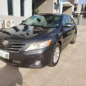 A picture of 2010 Toyota Camry XLE V6 Gear need attention Every other
