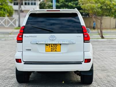 A picture of LANDCRUISER PRADO DYZ PRICE 49.8M 0765242424 Call WhatsApp INSTAGRAM Magari_Joshua