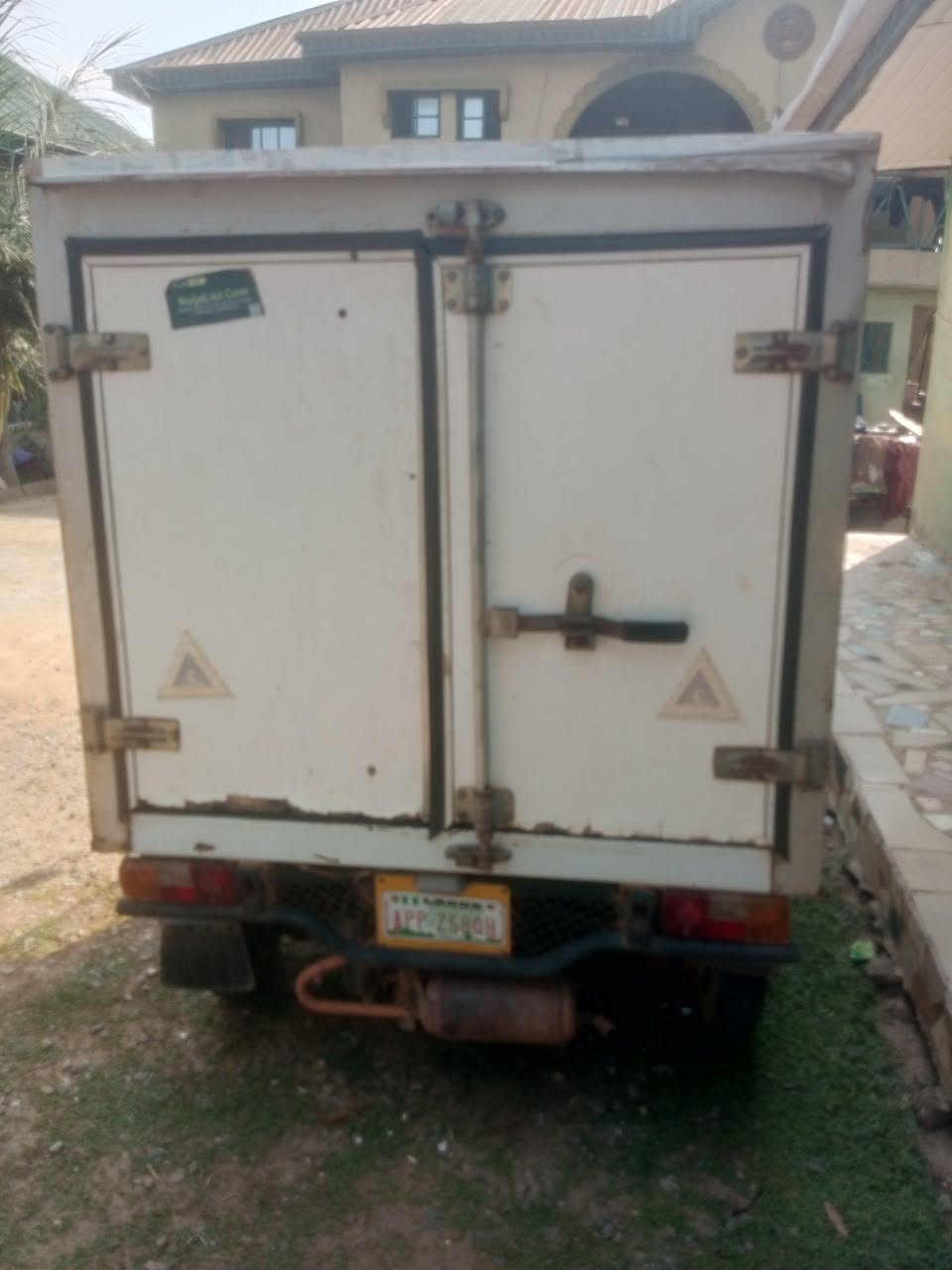 A picture of COMPANY USED TRICYCLE PIAGGIO BUY AND USE NOTHING TO FIX