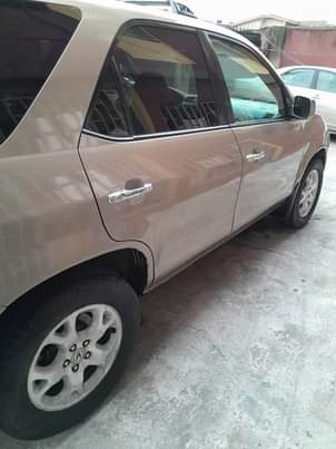 A picture of Clean 2003 Acura Mdx