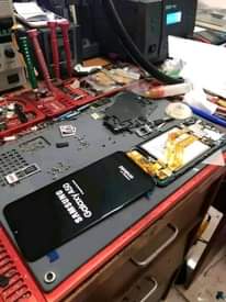 A picture of We sell and repair phones