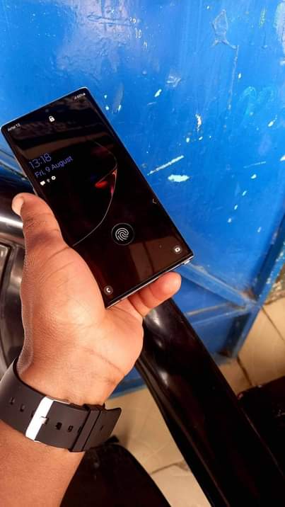 A picture of SAMSUNG NOTE 10
