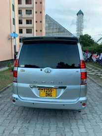 A picture of Toyota noah