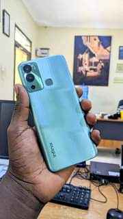 A picture of Infinix hot12 imenyooka