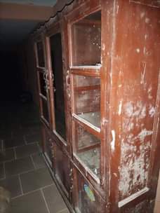 A picture of Wood wardrobe