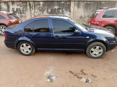 A picture of Volkswagen in Jetta Bora model 2002